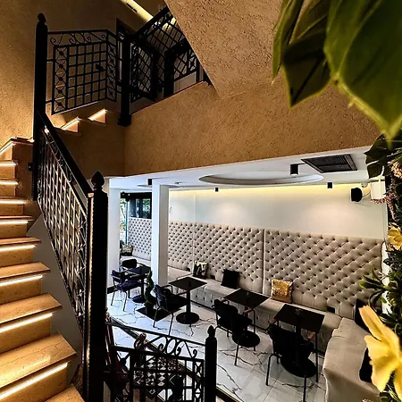 ホテル Empire Of Martin 4*