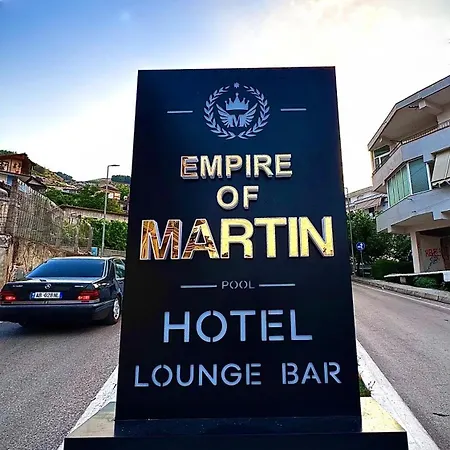 Empire Of Martin ジロカストラ