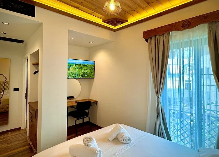 Empire Of Martin 4* Gjirokastër