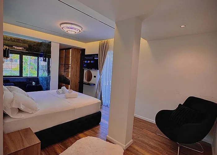 Empire Of Martin 4* Gjirokastër